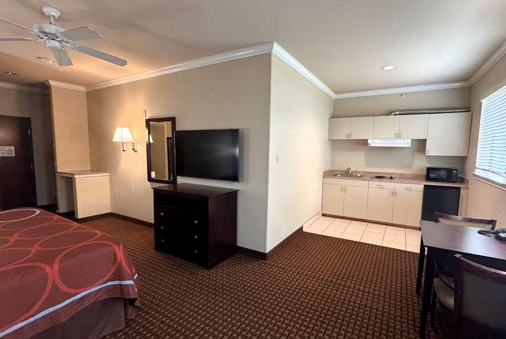 Super 8 By Wyndham Iah West/Greenspoint Aldine Oda fotoğraf