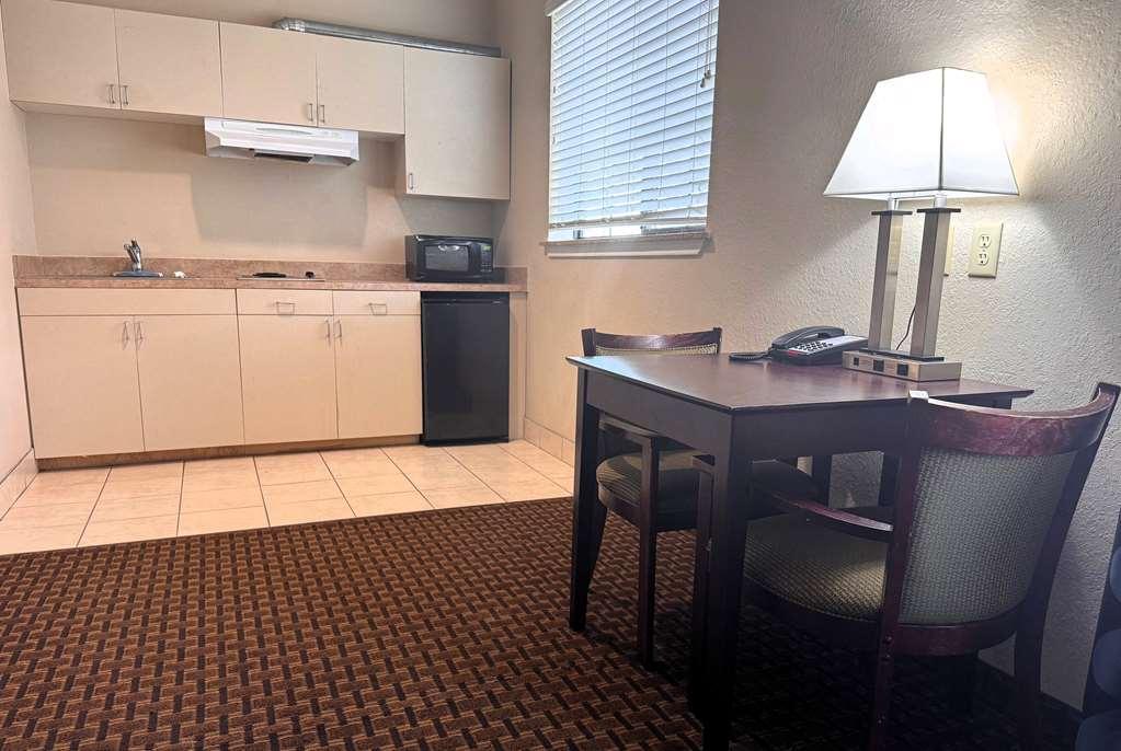 Super 8 By Wyndham Iah West/Greenspoint Aldine Oda fotoğraf
